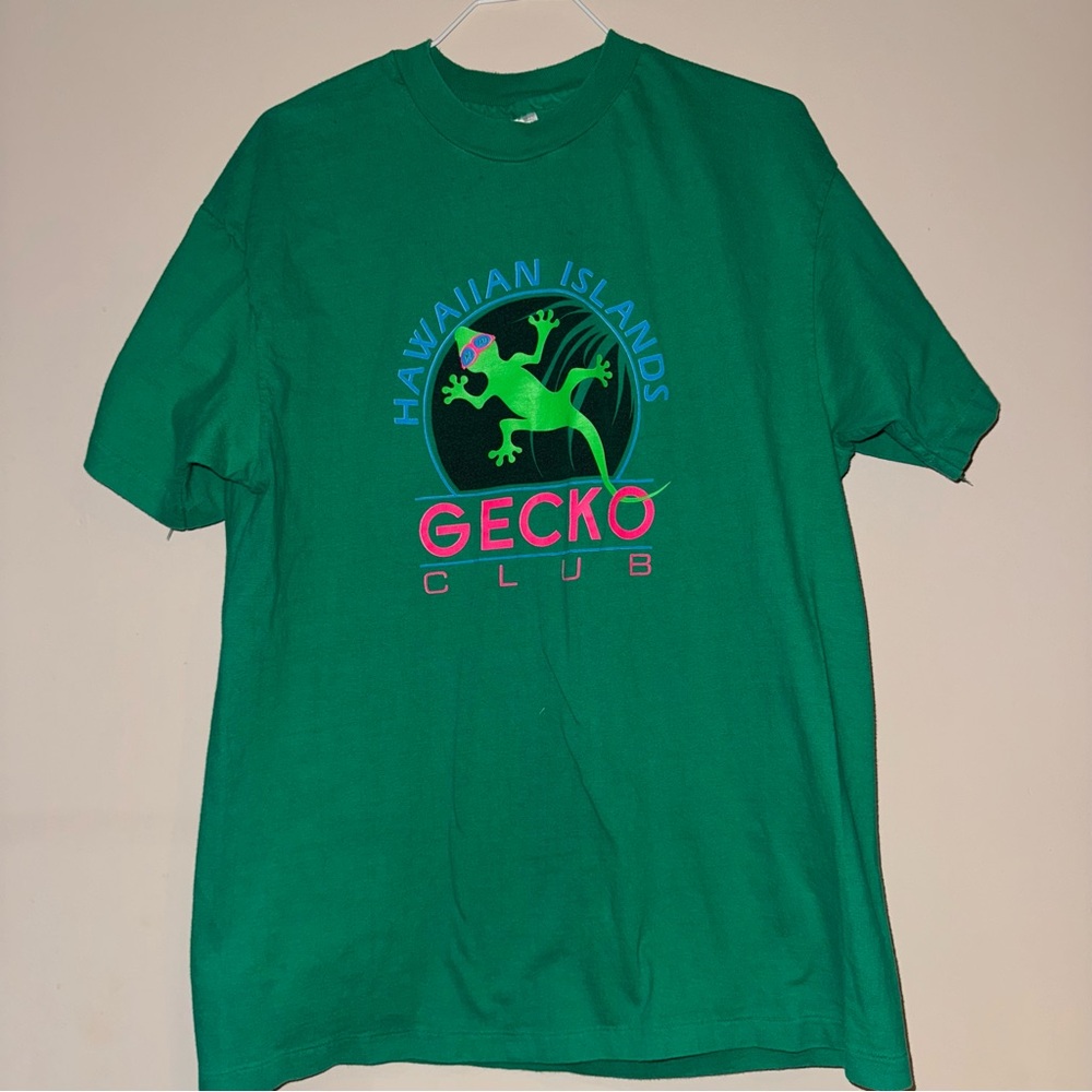 Hawaiian Islands Gecko Club Green Short Sleeve Tee